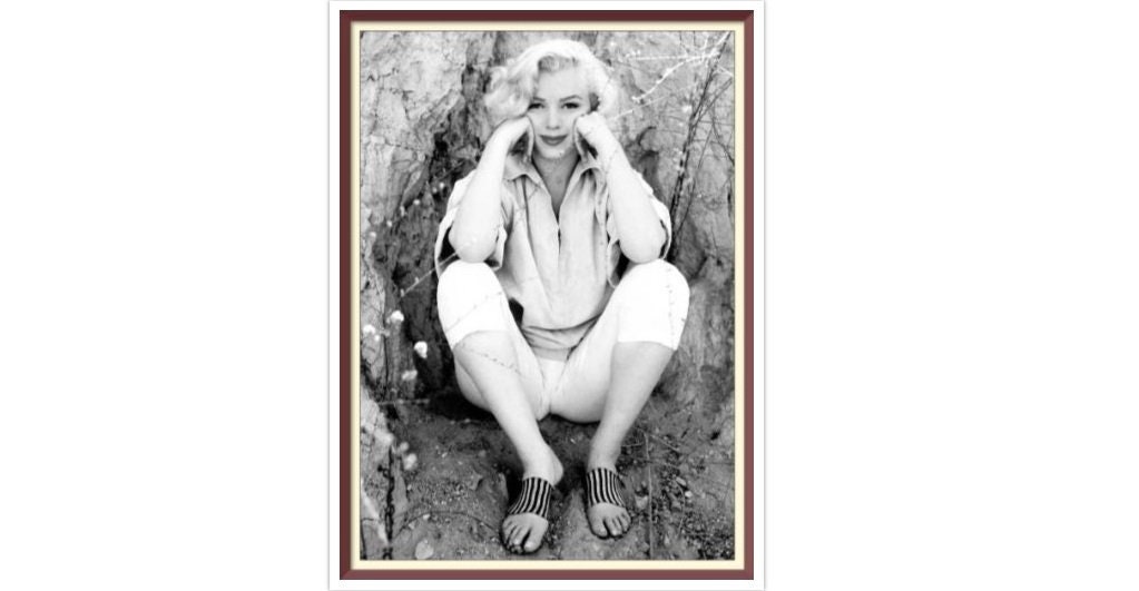 Marilyn Monroe - Cross Stitch Pattern - PDF Counted Vintage Full Cross Stitches - 4 Sizes
