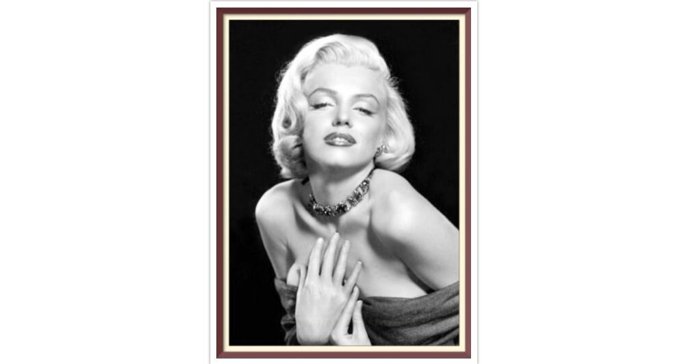Marilyn Monroe - Cross Stitch Pattern - PDF Counted Vintage Full Cross Stitches - 4 Sizes